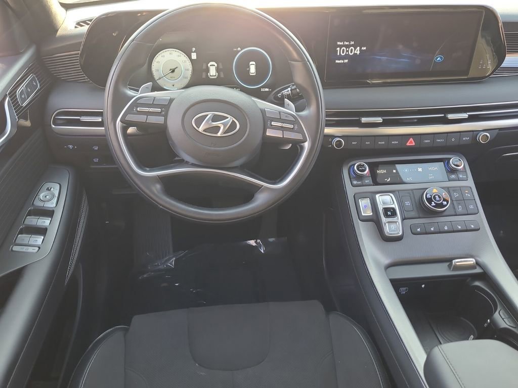 Used 2024 Hyundai Palisade Calligraphy image 15