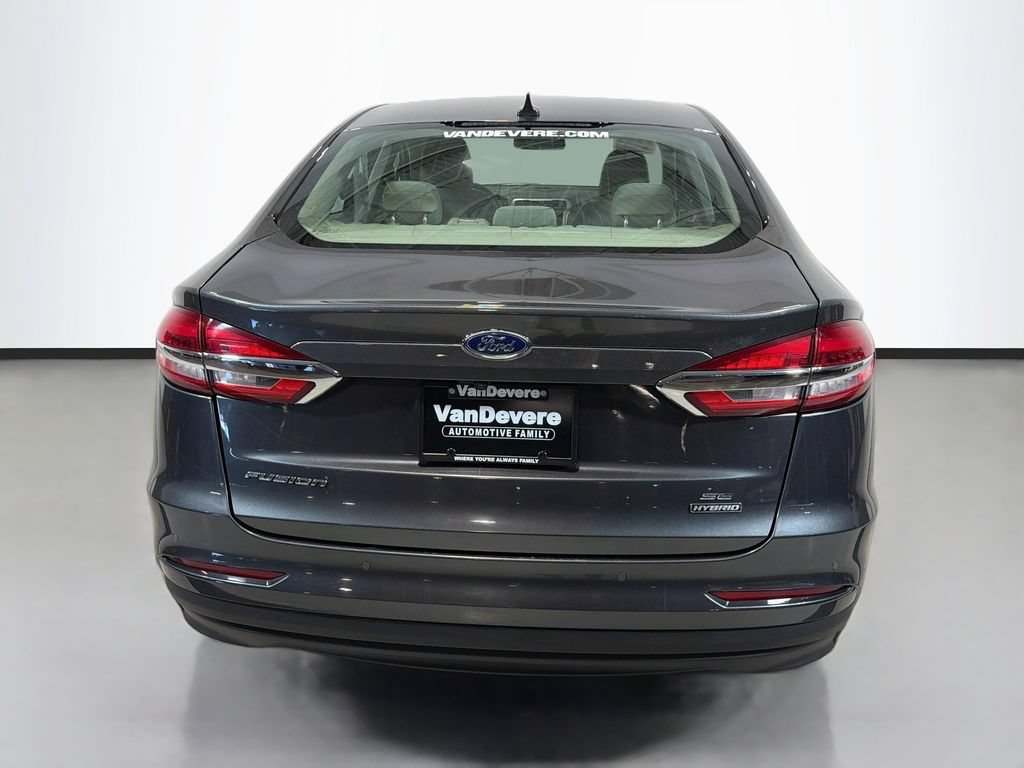 Used 2020 Ford Fusion SE FWD image 6