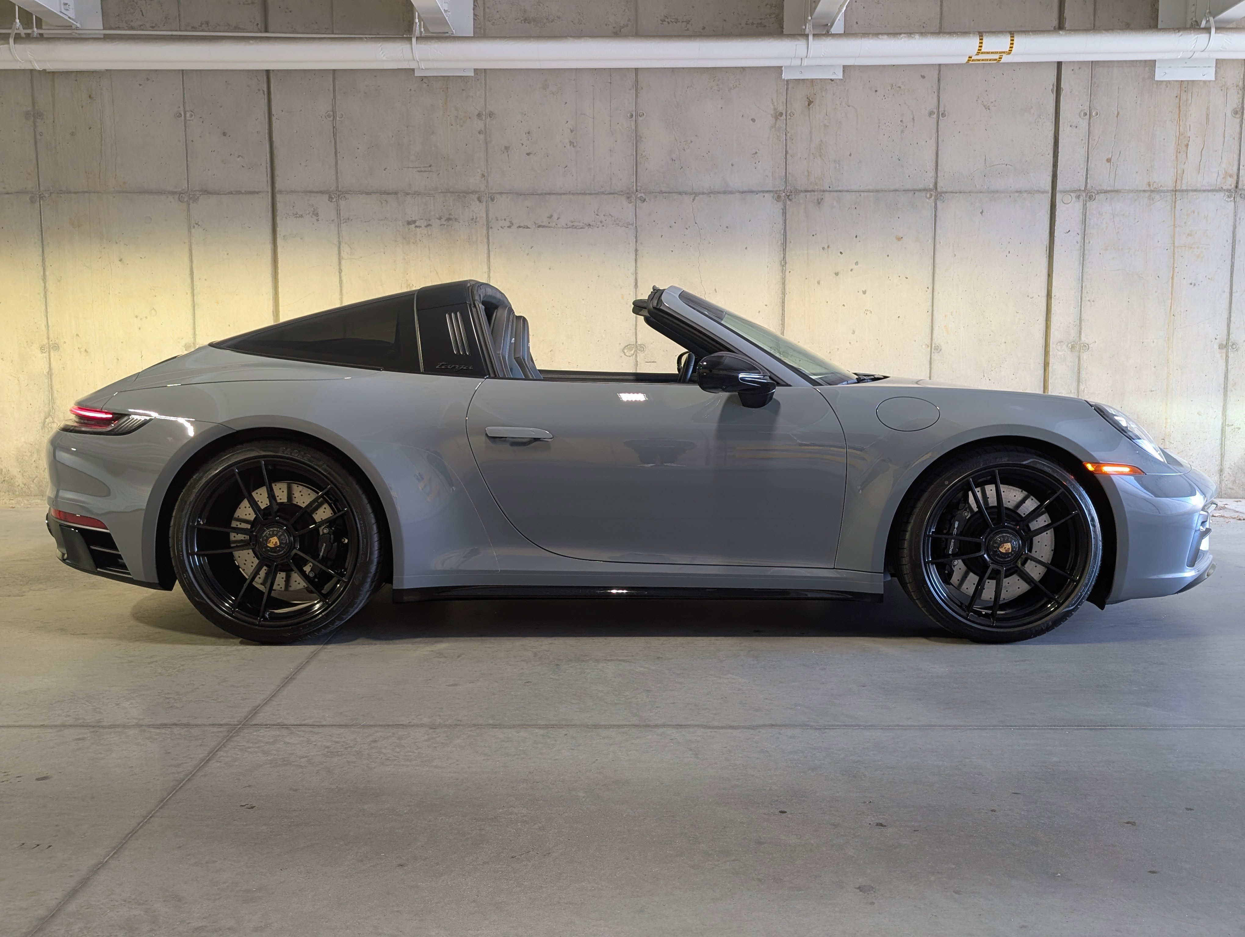 Used 2024 Porsche 911 Targa 4 GTS image 10