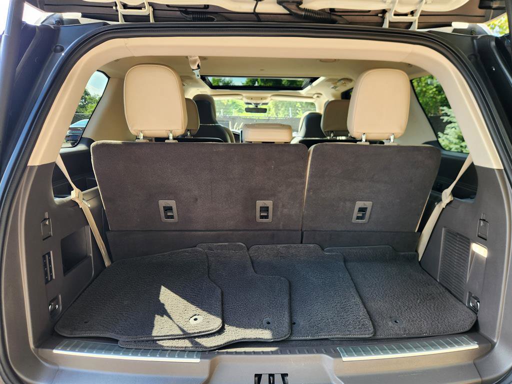 Used 2022 Lincoln Navigator Reserve image 24