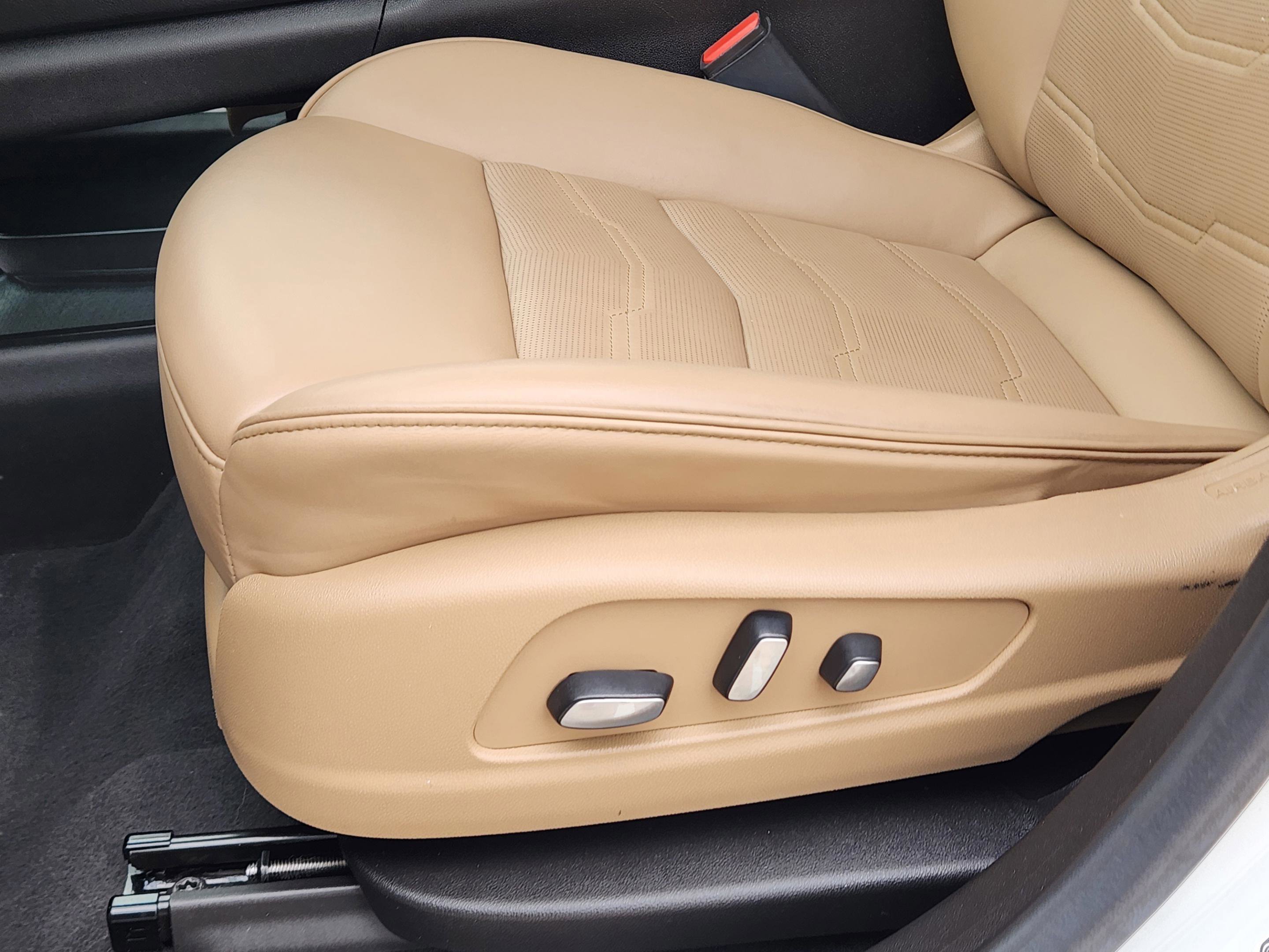 Used 2021 Cadillac XT5 Premium Luxury w/ Platinum Package image 30