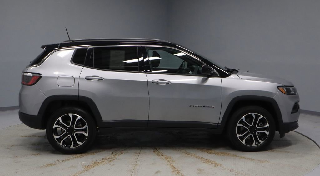 Used 2024 Jeep Compass Limited AWD/4WD image 11