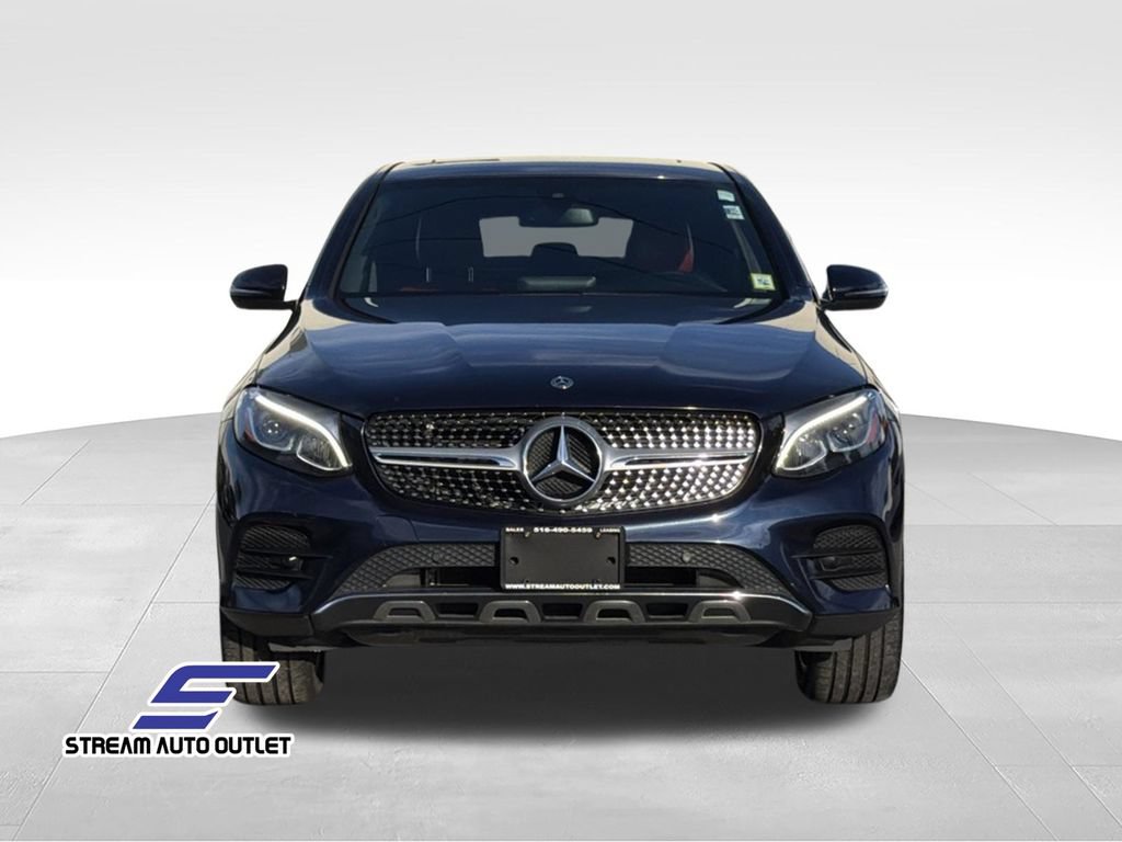 Used 2019 Mercedes-Benz GLC 300 4MATIC Coupe image 2