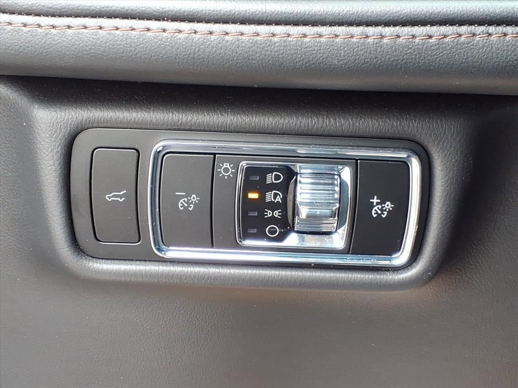 Certified 2024 Lincoln Aviator AWD w/ Premium Package image 17