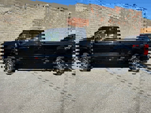 New 2026 Ford F350 Lariat image 2