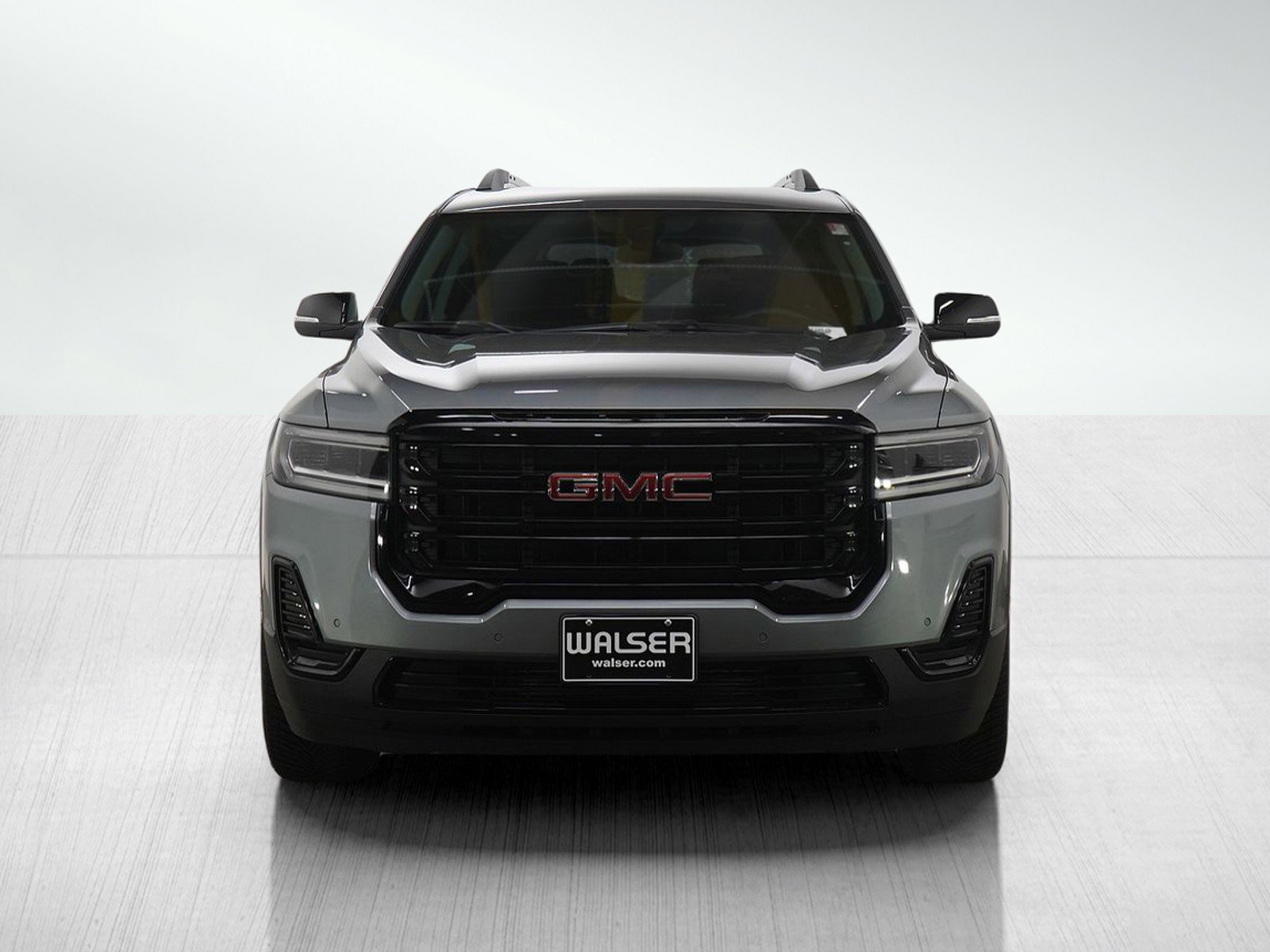 Used 2023 GMC Acadia SLE image 8