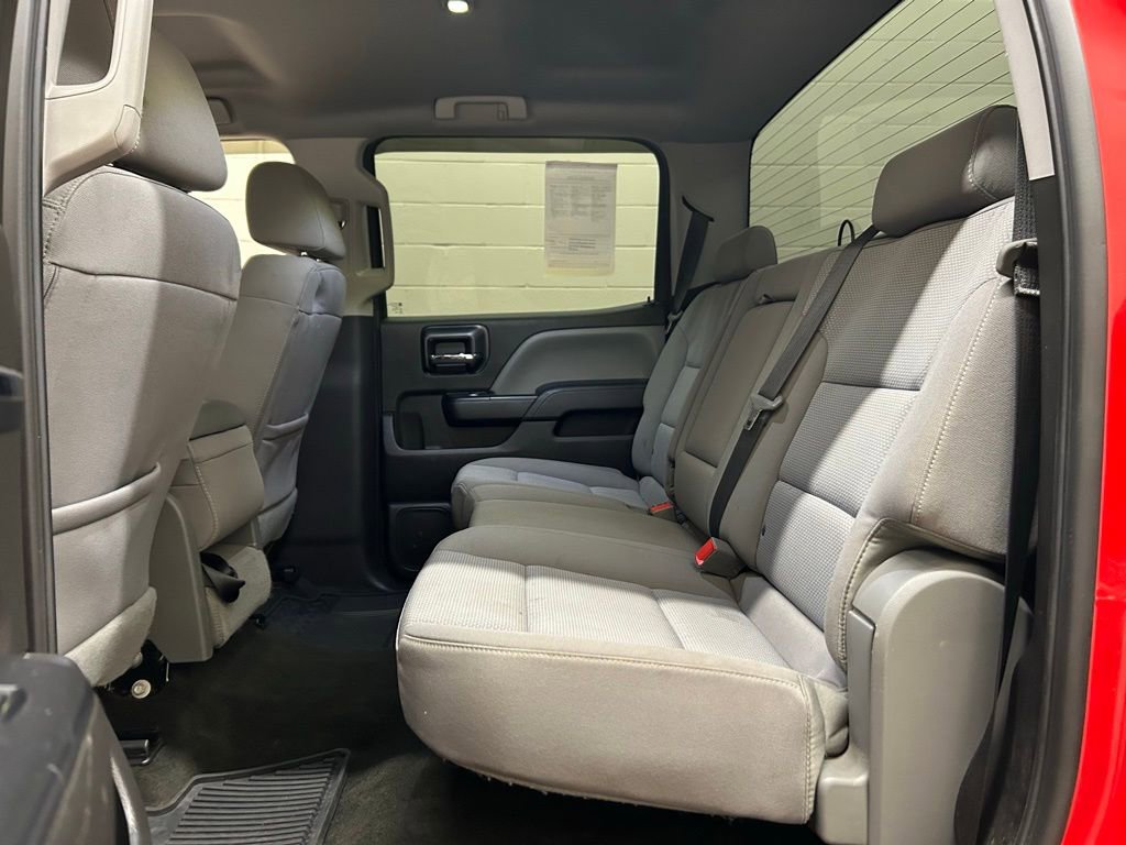 Used 2018 Chevrolet Silverado 1500 Custom w/ Custom Value Package AWD/4WD image 8