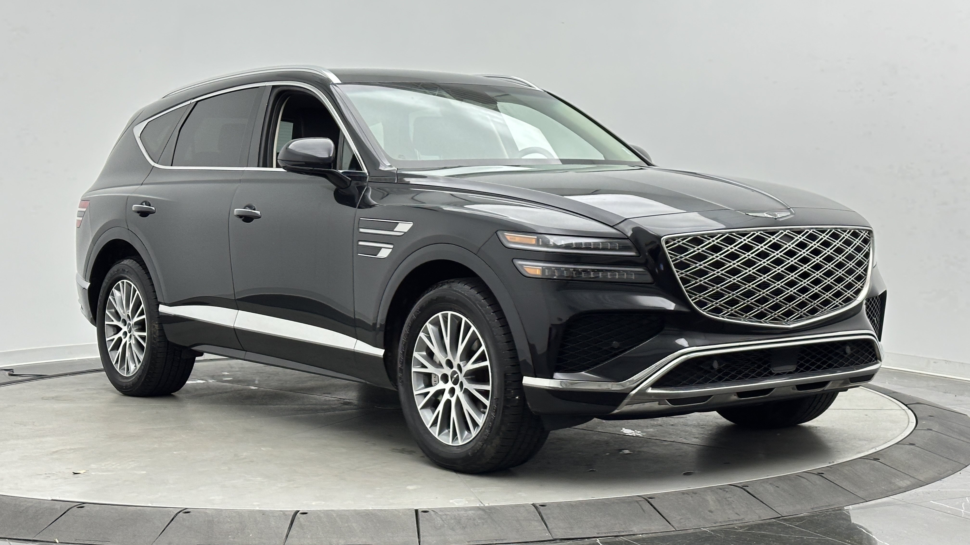 Used 2025 Genesis GV80 2.5T Standard AWD/4WD image 3