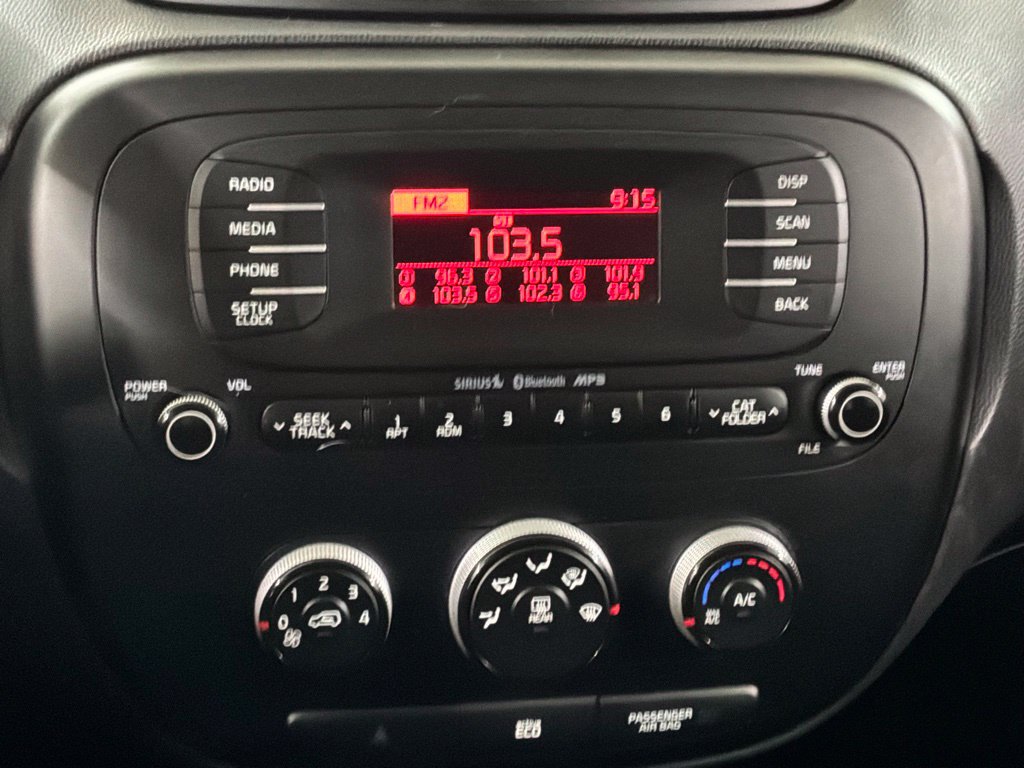 Used 2014 Kia Soul FWD image 14