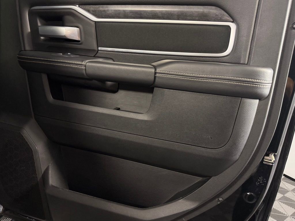 Used 2024 RAM 2500 Big Horn w/ Bed Utility Group image 29