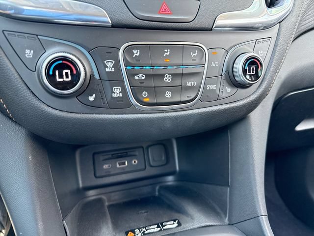 Used 2019 Chevrolet Equinox Premier FWD image 19