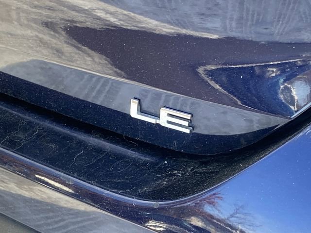 Used 2023 Toyota Highlander LE FWD image 30