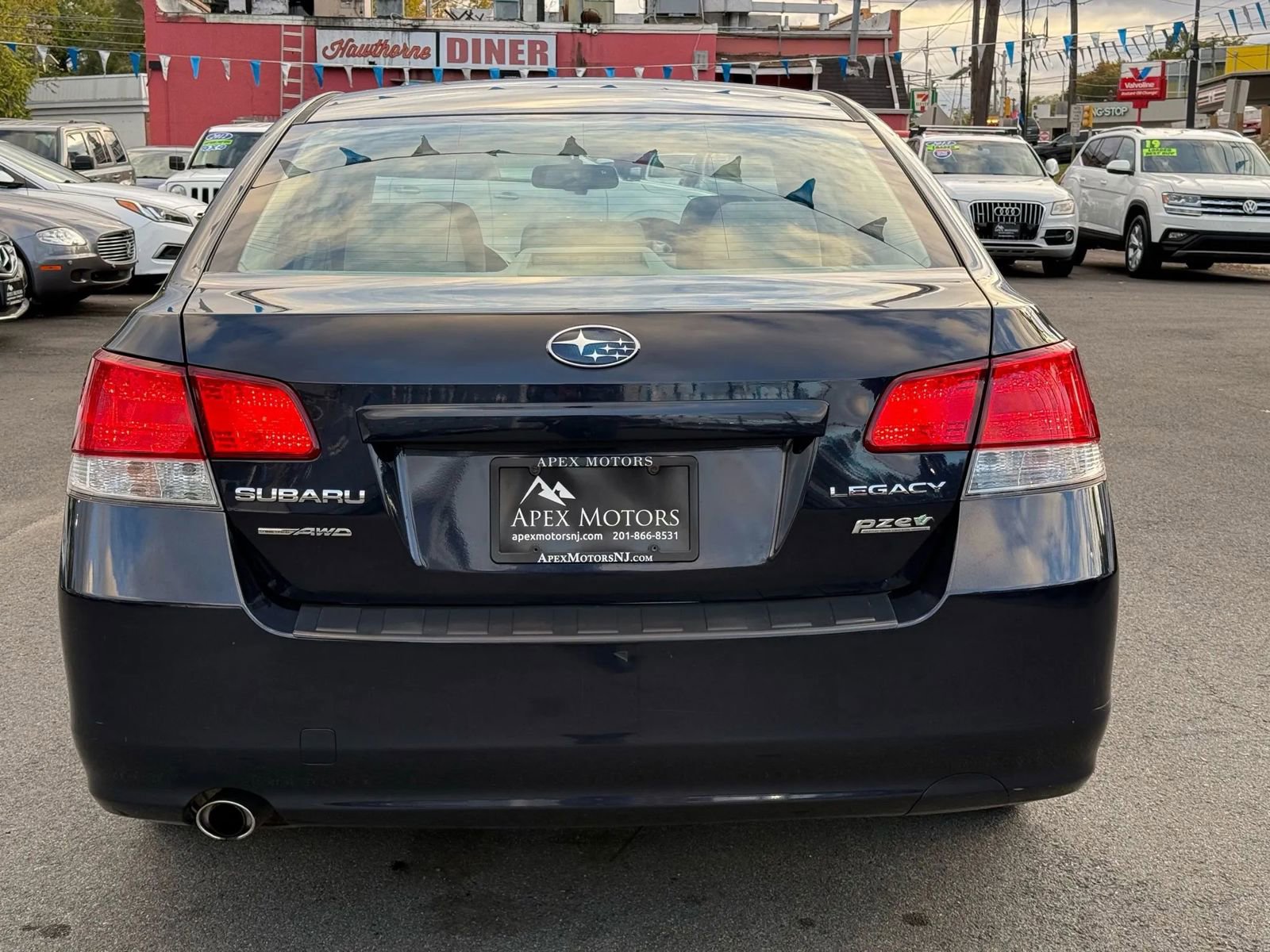 Used 2013 Subaru Legacy 2.5i Premium w/ All-Weather Pkg + Moonroof image 9