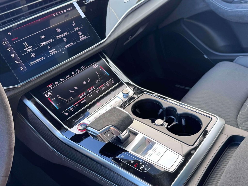 New 2026 Audi RS Q8 performance image 17