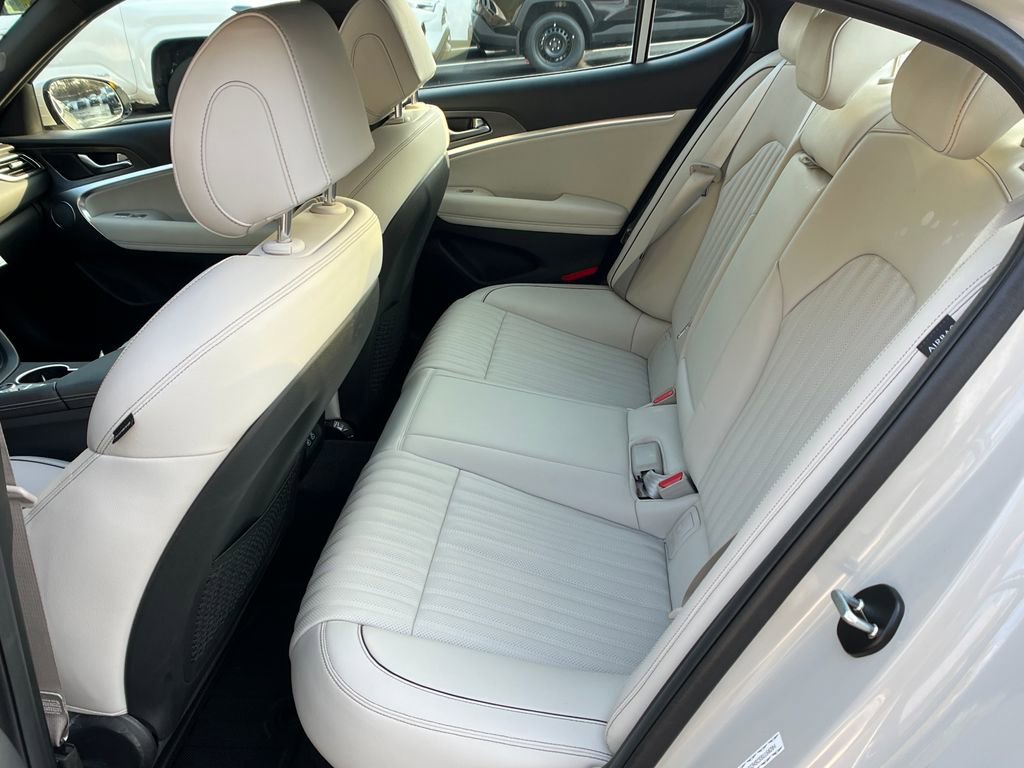 Used 2025 Genesis G70 2.5T w/ Sport Prestige Package image 22