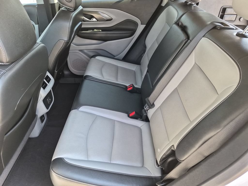 Used 2023 GMC Terrain SLT FWD image 34