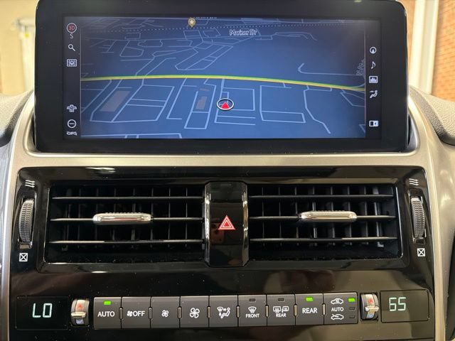 Used 2023 Lexus GX 460 Premium w/ Premium Package AWD/4WD image 19