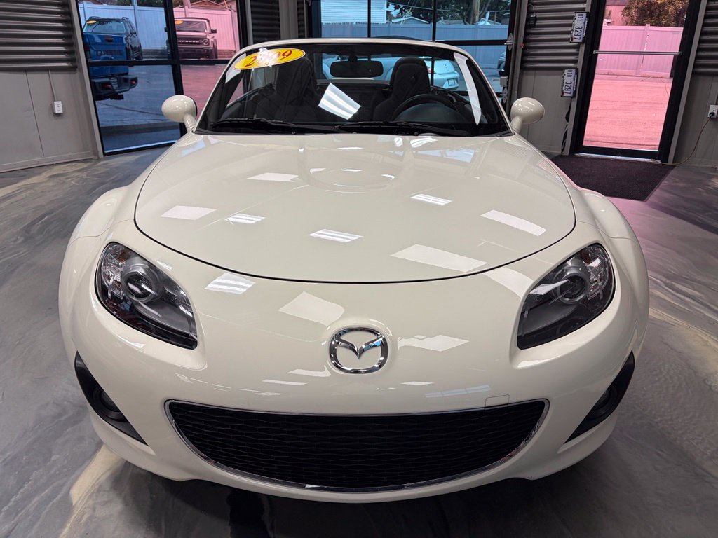 Used 2009 MAZDA MX-5 Miata Touring w/ Suspension Pkg RWD image 32