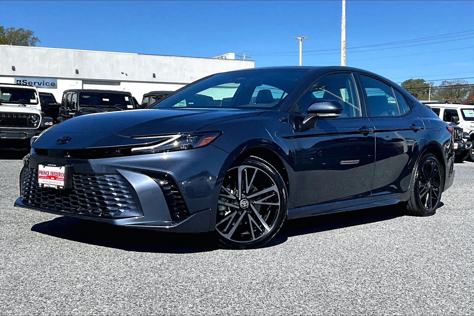 Used 2026 Toyota Camry XSE FWD image 3
