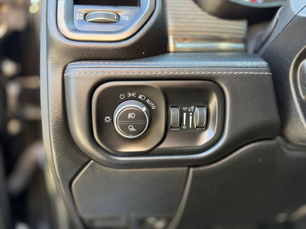 Used 2020 RAM 3500 Limited AWD/4WD image 25