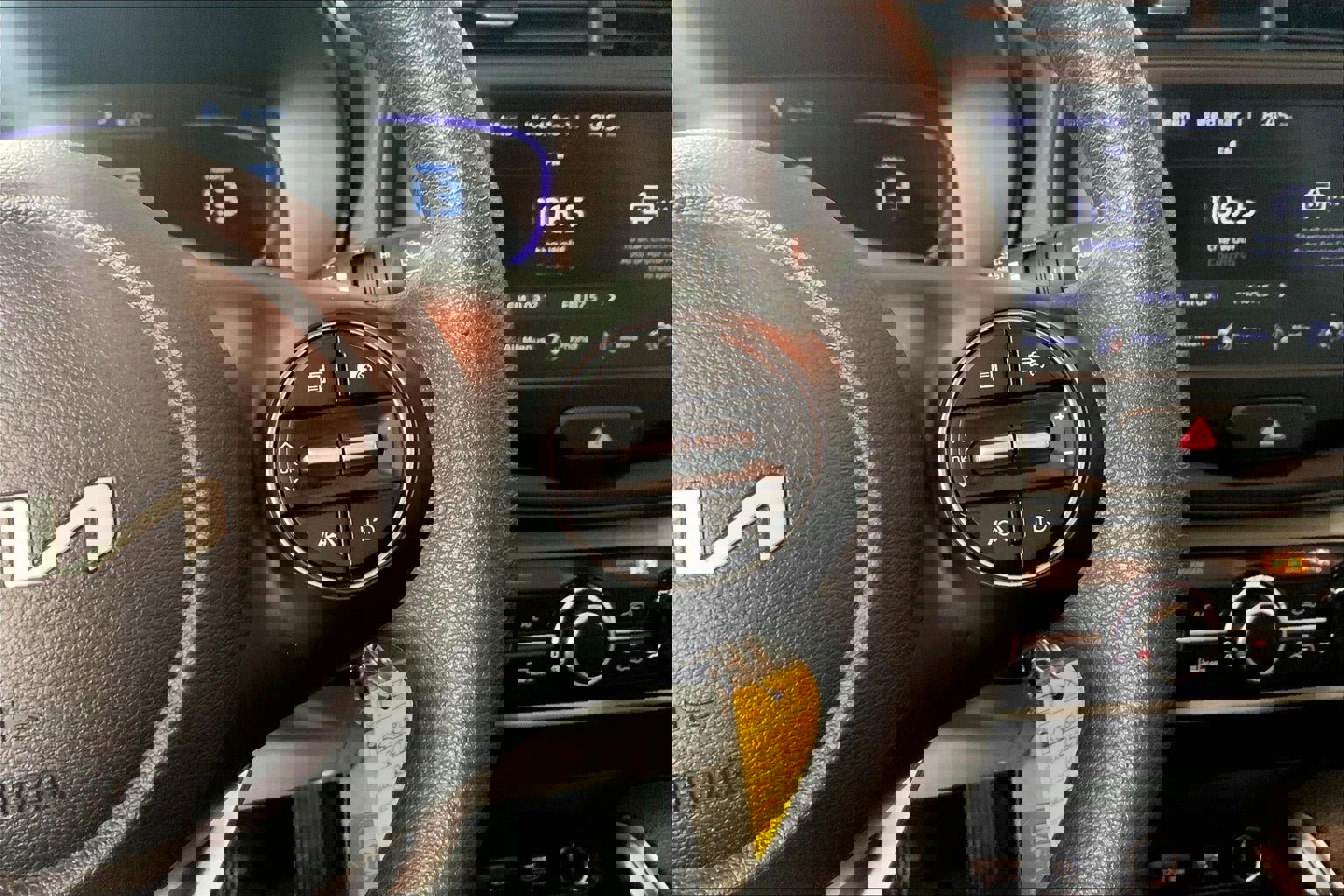 Used 2025 Kia Soul LX FWD image 19