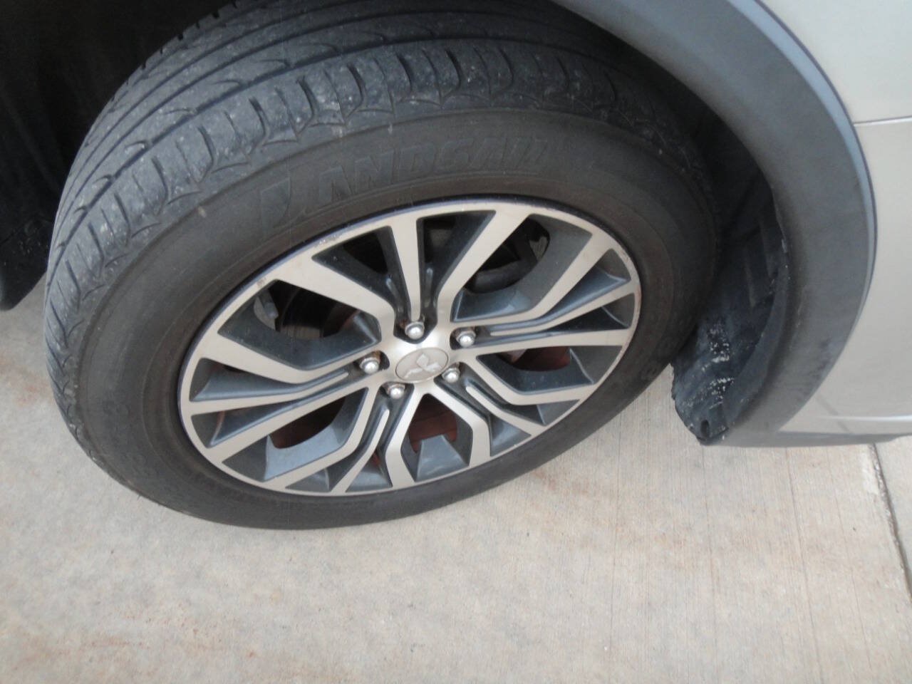 Used 2018 Mitsubishi Outlander Sport ES FWD image 24
