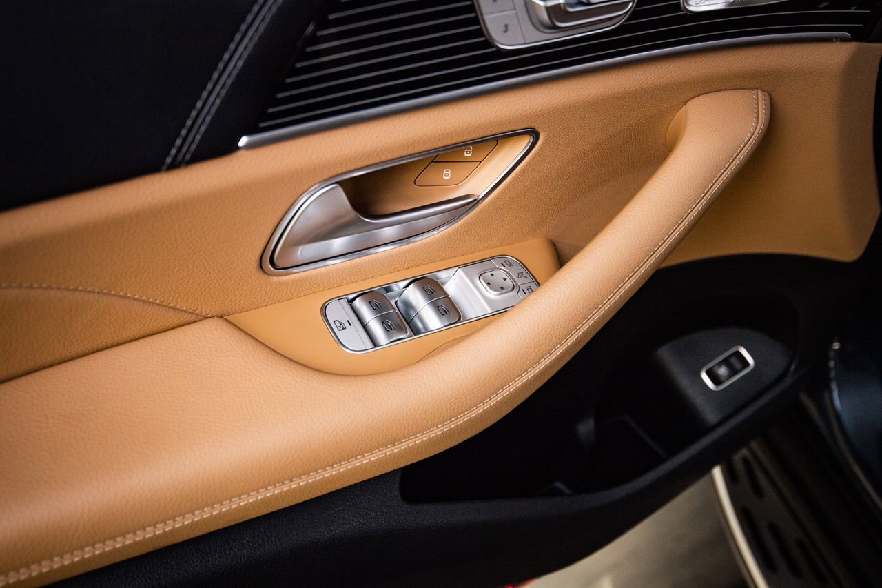 Used 2024 Mercedes-Benz GLS 580 4MATIC image 22