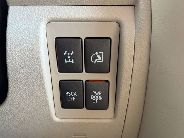 Used 2014 Lexus LX 570 4WD image 10