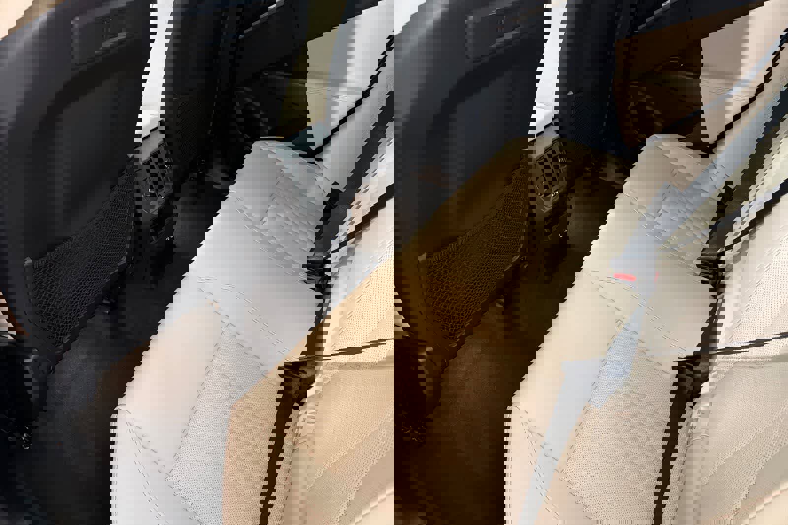 Used 2025 BMW X3 xDrive30i w/ Premium Package image 4