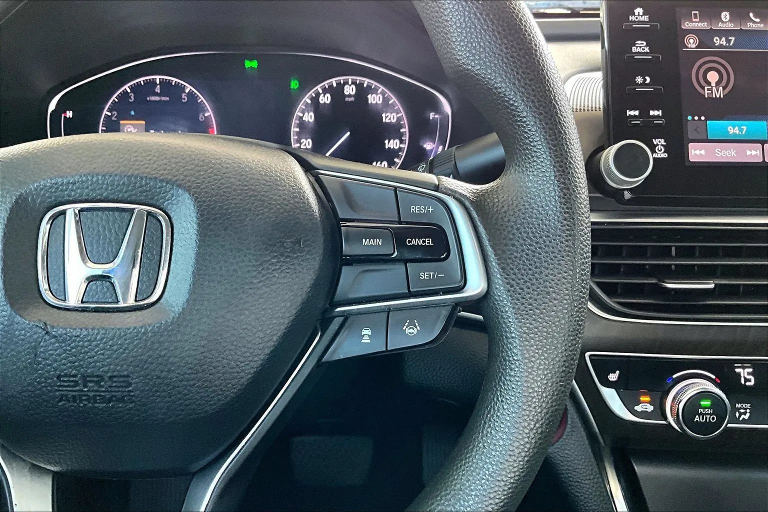 Used 2018 Honda Accord EX image 11