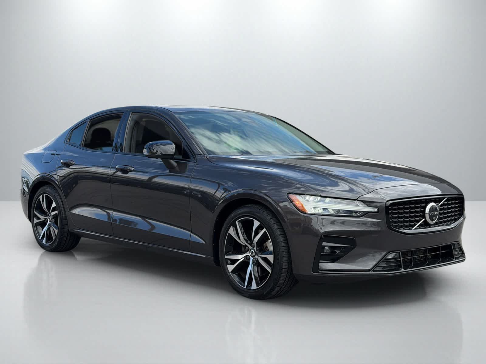 Used 2023 Volvo S60 B5 Plus FWD image 10