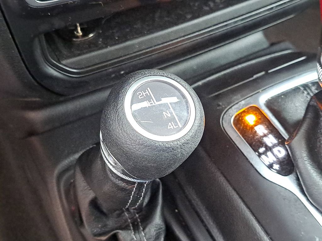 Used 2024 Jeep Wrangler Sport image 8