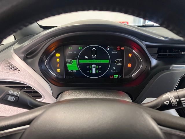 Used 2020 Chevrolet Bolt Premier w/ Infotainment Package image 23