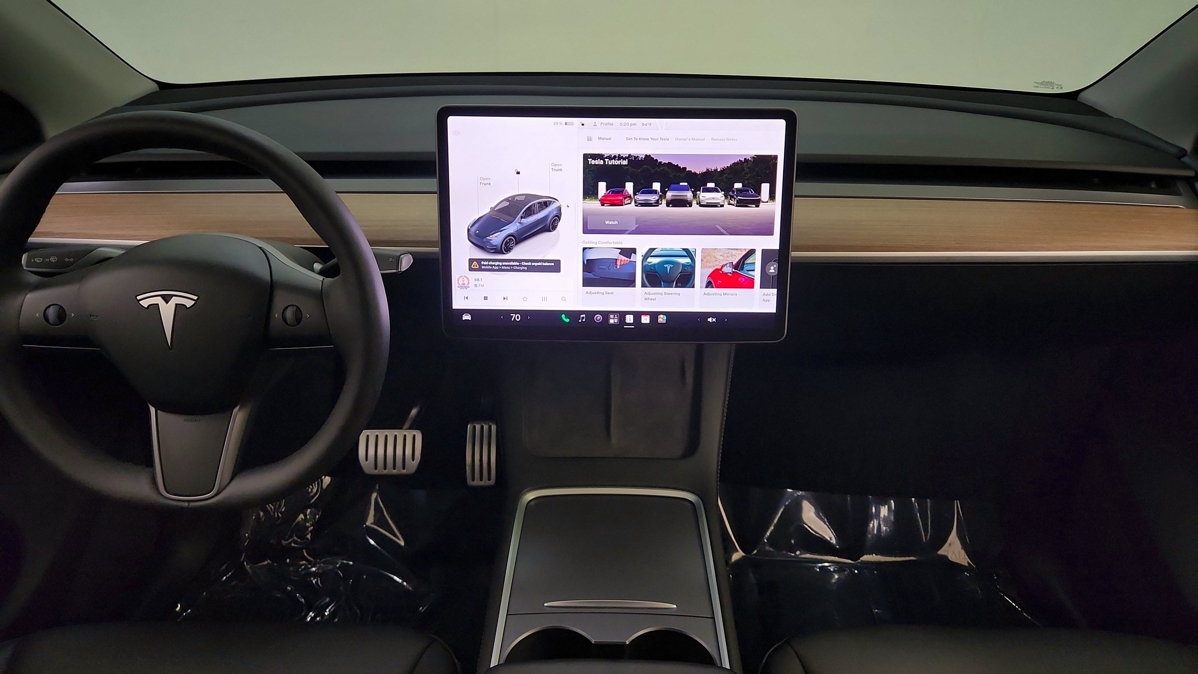 Used 2024 Tesla Model Y Performance AWD/4WD image 24