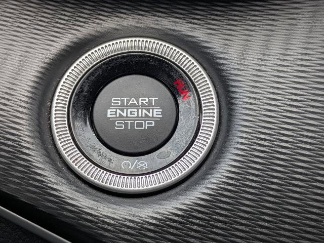 Used 2023 Jeep Grand Cherokee L Laredo RWD image 28