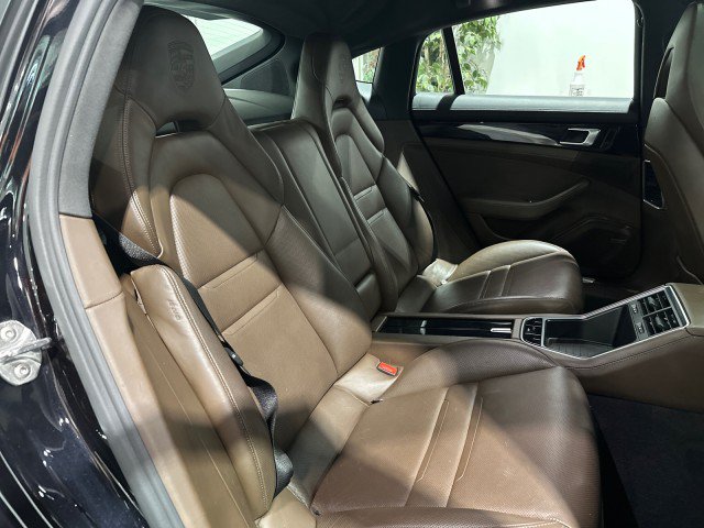 Used 2018 Porsche Panamera 4 AWD/4WD image 34
