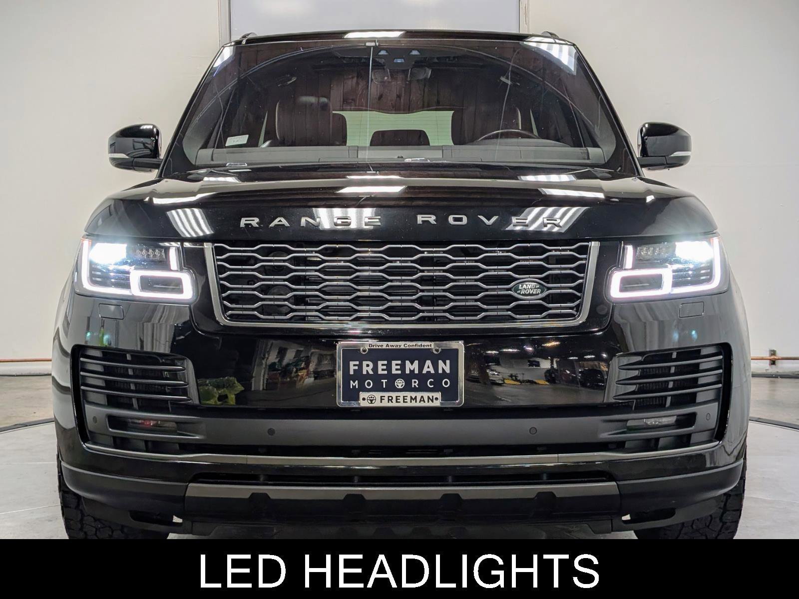 Used 2020 Land Rover Range Rover image 3