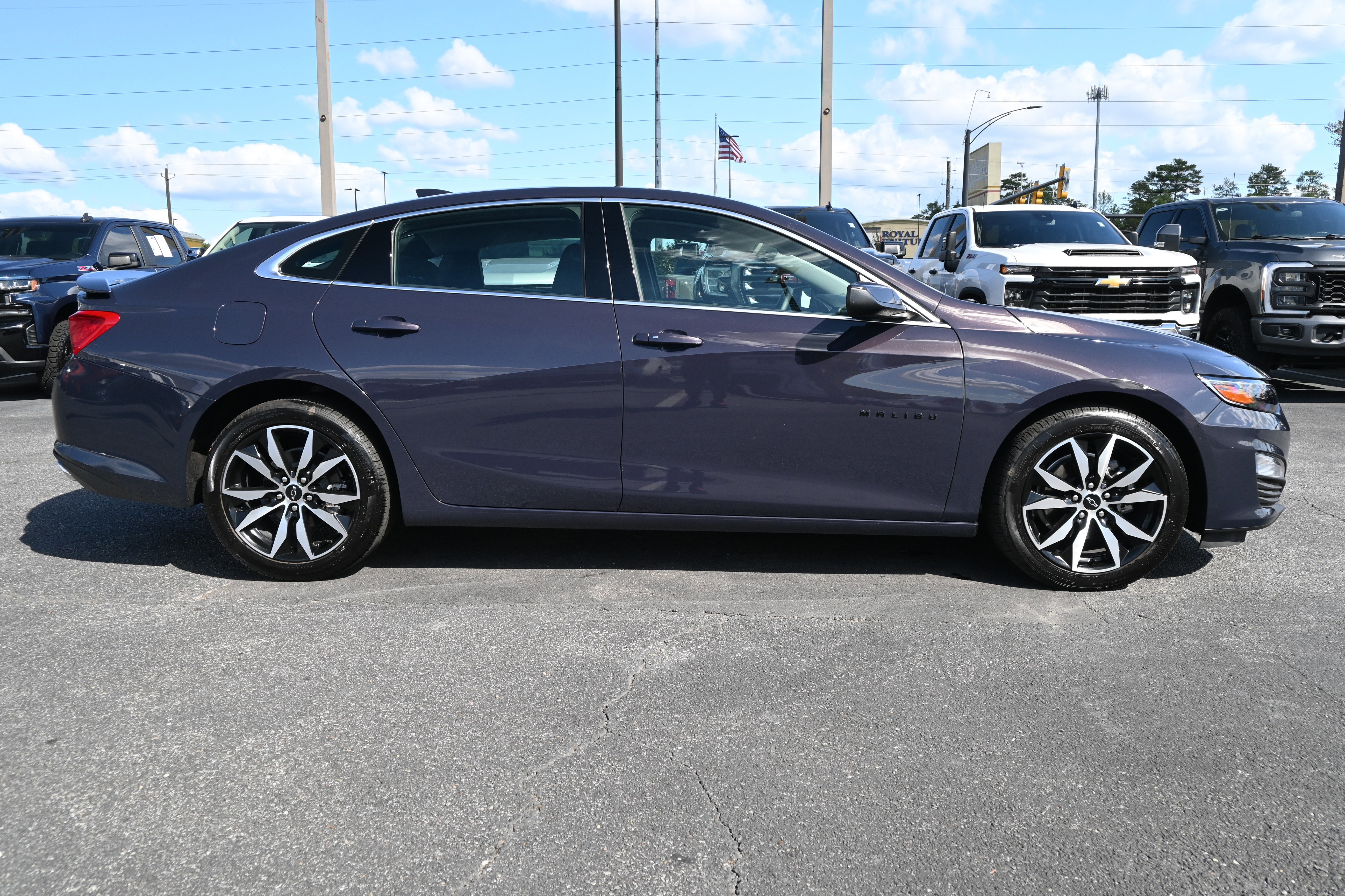 Used 2025 Chevrolet Malibu RS image 11