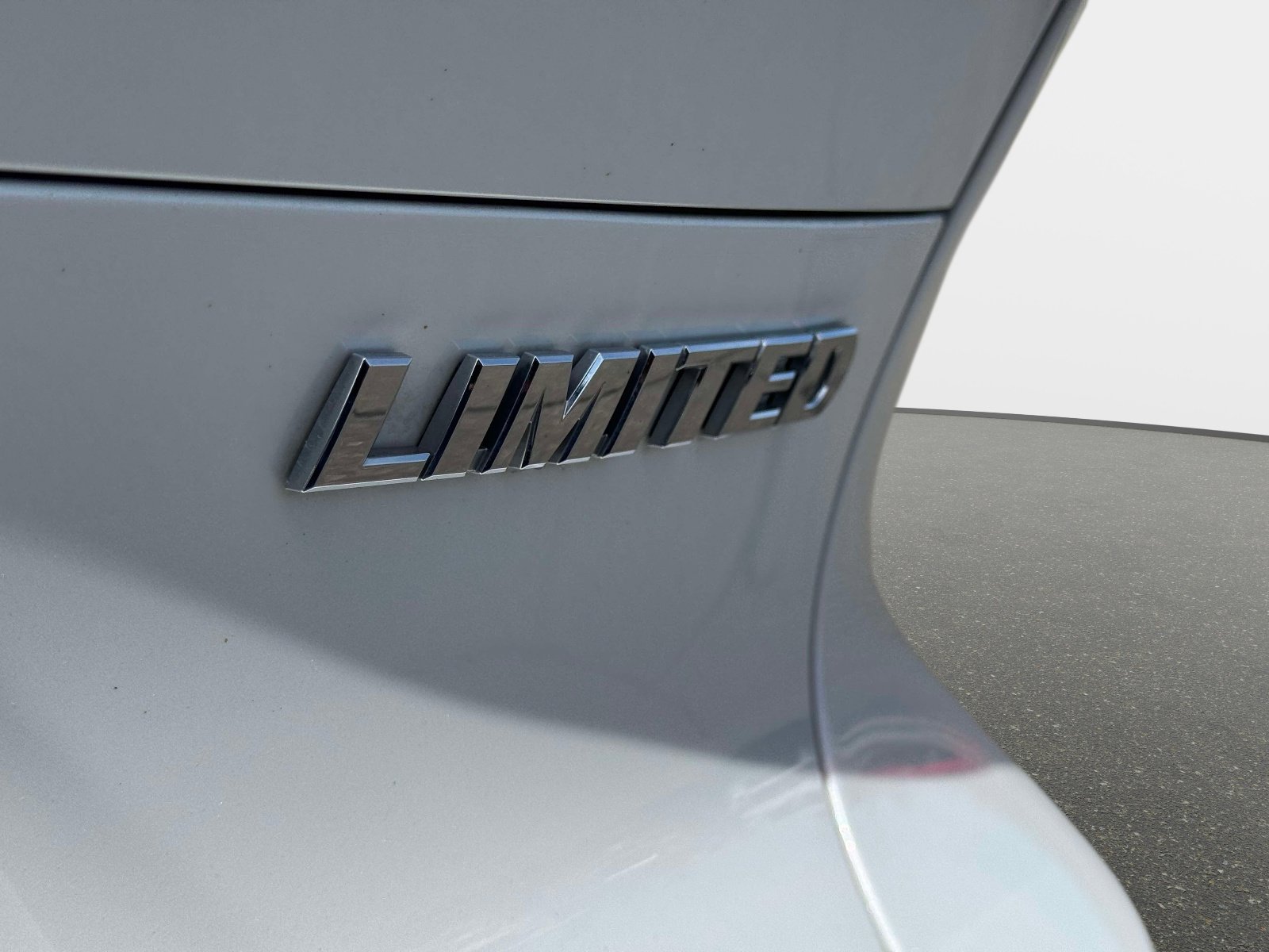 Certified 2023 Toyota Venza Limited AWD/4WD image 9