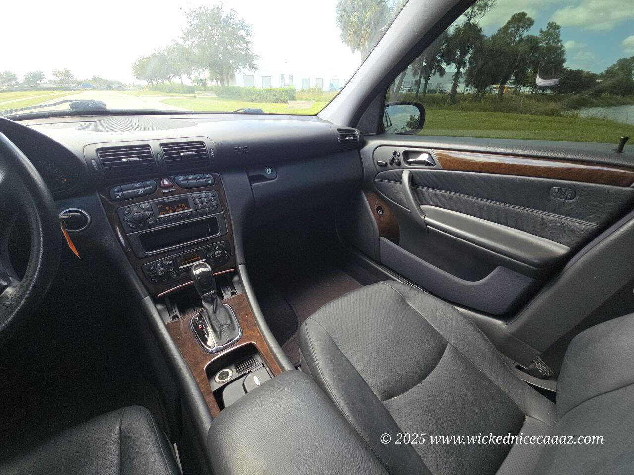 Used 2003 Mercedes-Benz C 320 4MATIC Sedan image 32