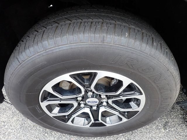 Used 2024 Ford Expedition XLT AWD/4WD image 13