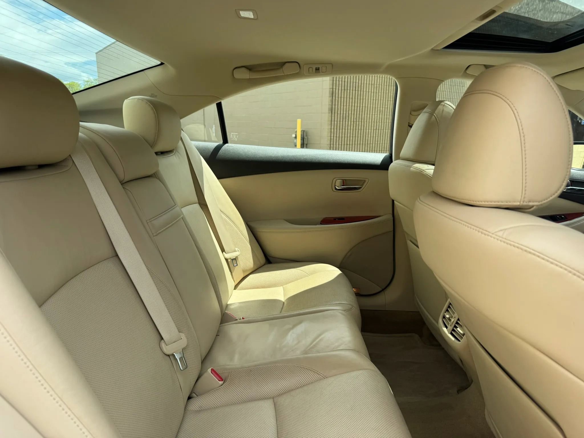 Used 2011 Lexus ES 350 FWD image 31