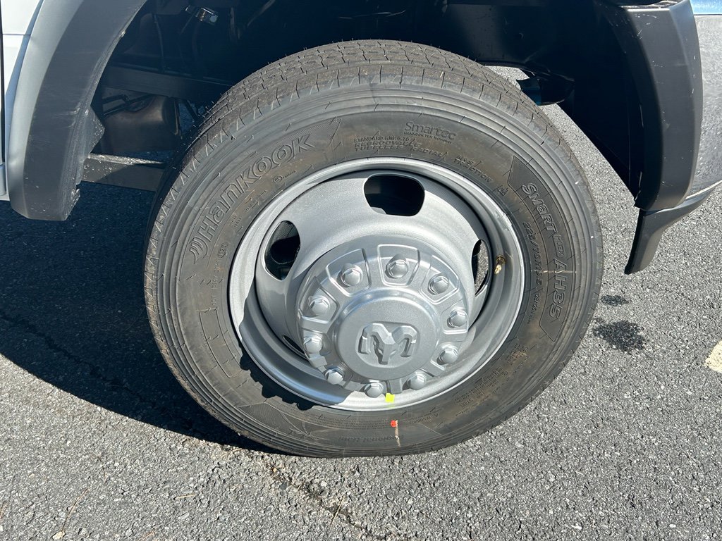 New 2026 RAM 5500 Tradesman w/ Chrome Appearance Group image 24