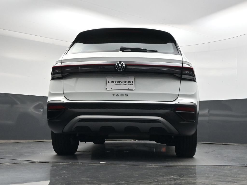 Used 2025 Volkswagen Taos S FWD image 33