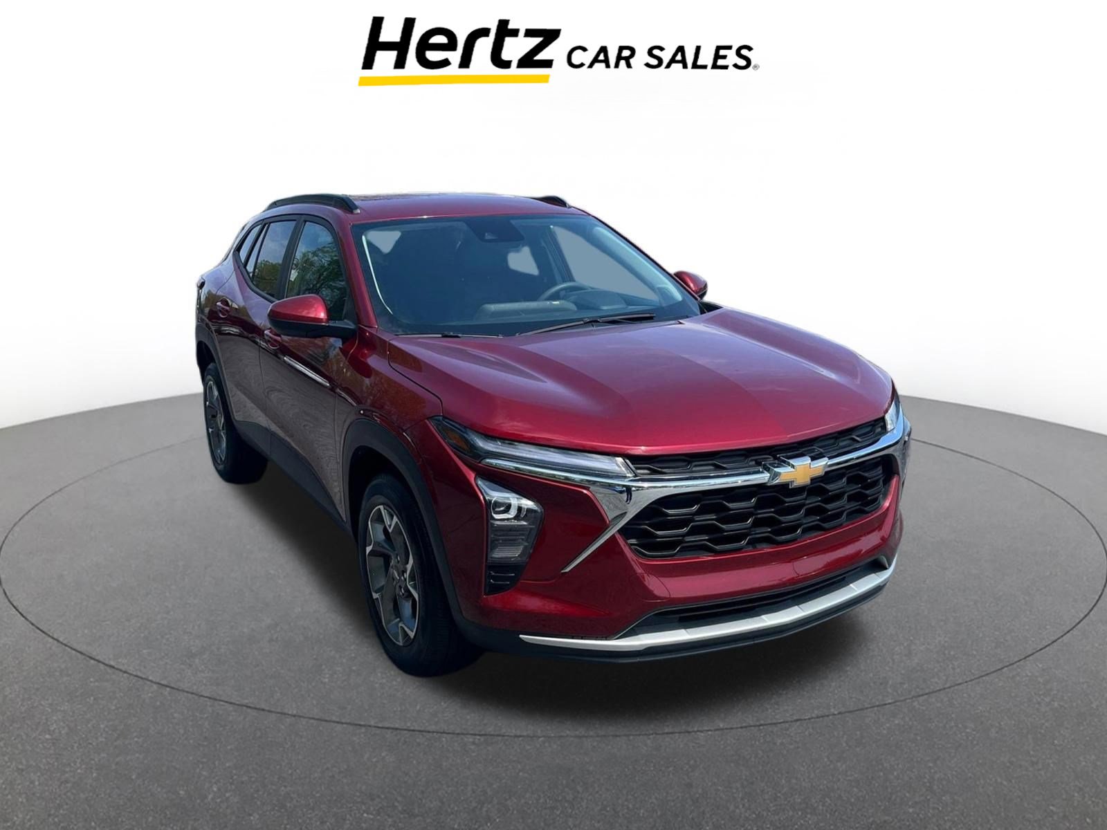 Used 2025 Chevrolet Trax LT FWD image 1