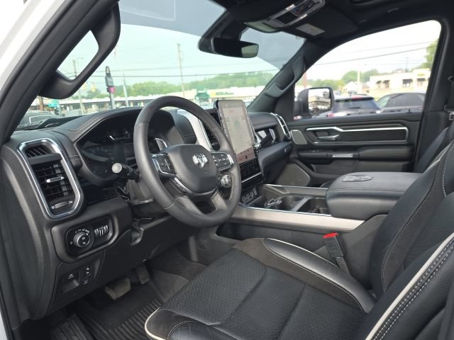 Used 2025 RAM 1500 Laramie AWD/4WD image 18