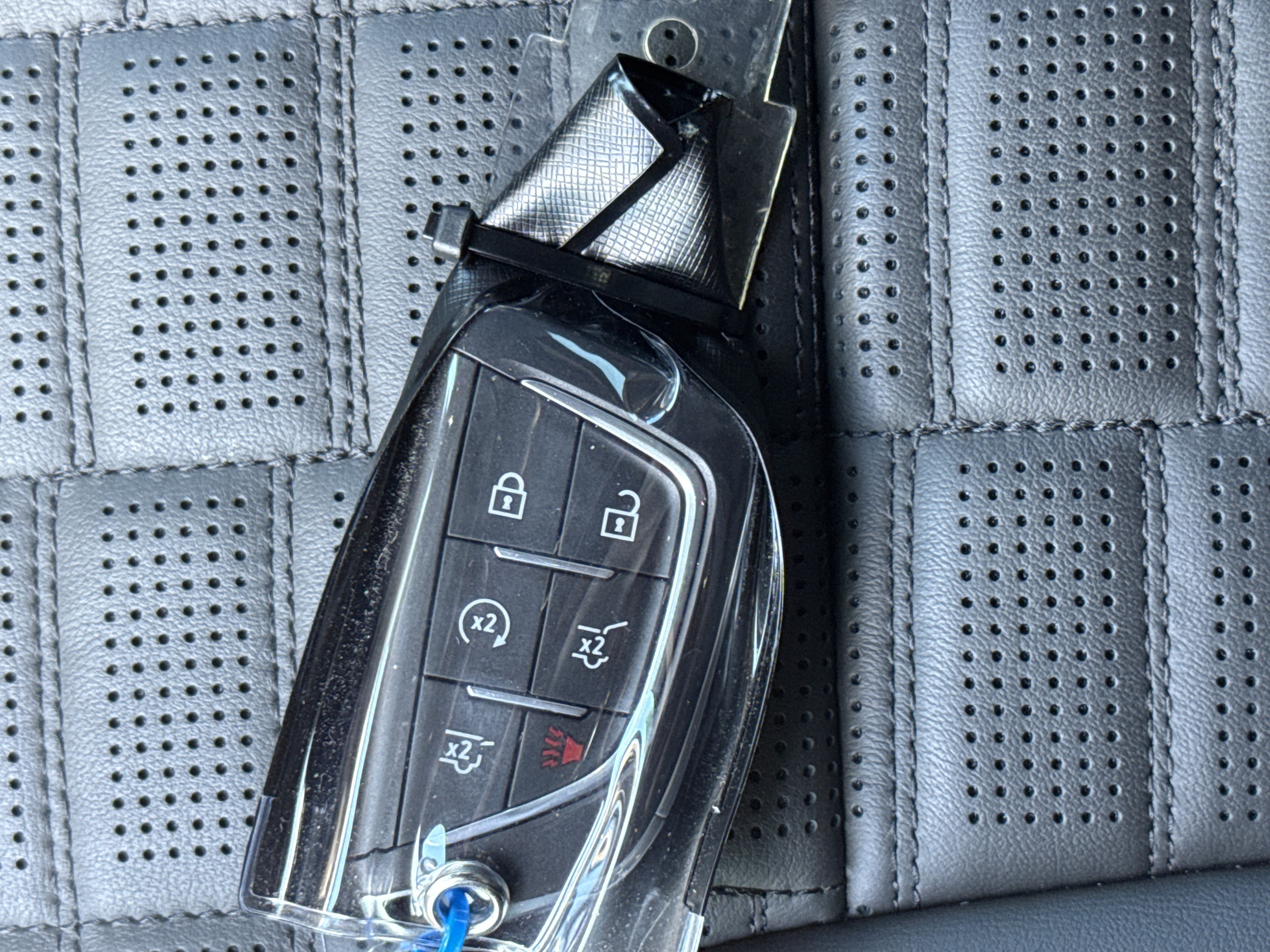 Used 2025 Cadillac Escalade Sport Platinum w/ LPO, ONYX Package image 42