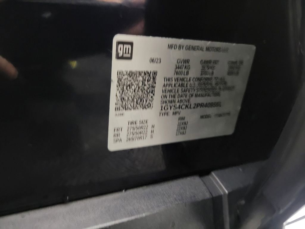 Used 2023 Cadillac Escalade Premium Luxury w/ Performance Package image 19