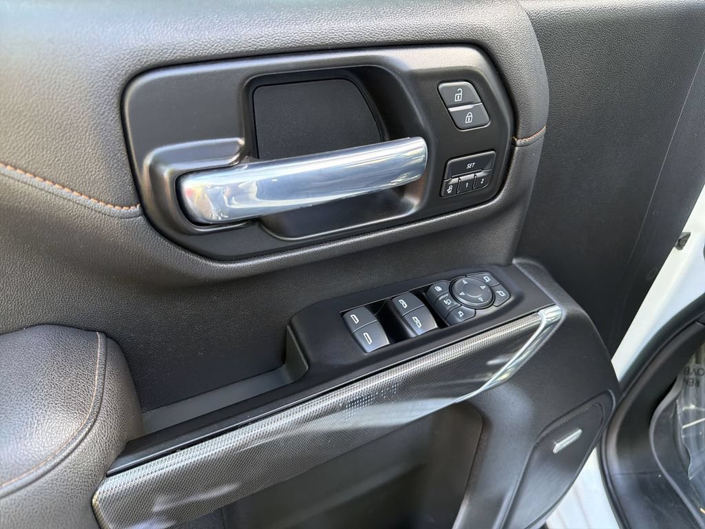 Certified 2022 GMC Sierra 3500 AT4 w/ AT4 Premium Plus Package AWD/4WD image 25