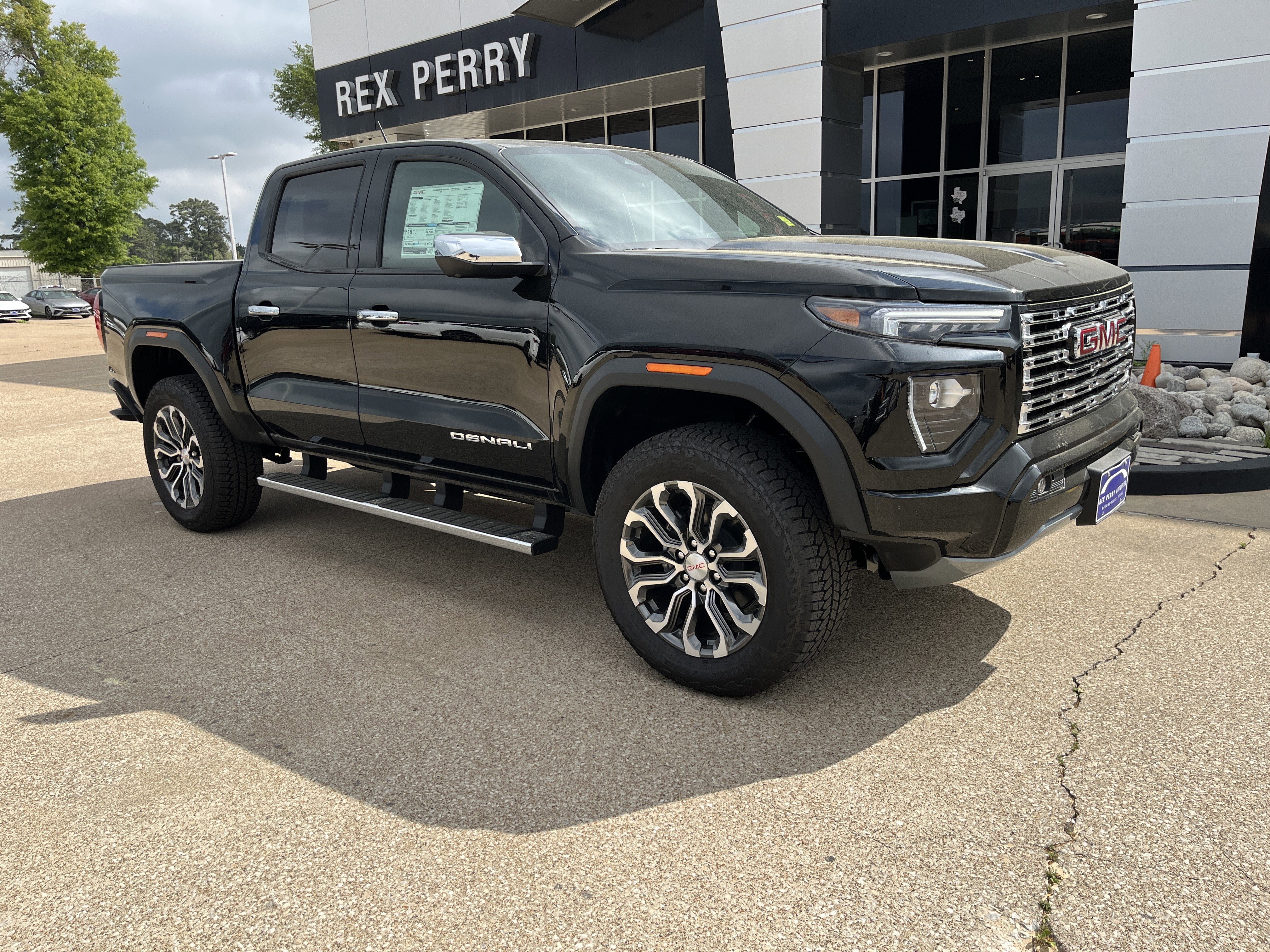 New 2026 GMC Canyon Denali AWD/4WD image 2